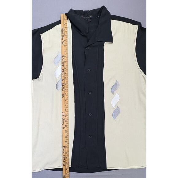 Tulliano Men’s 100% Silk Short Size LG Black Tan Silver Embroidered Front - Picture 3 of 7